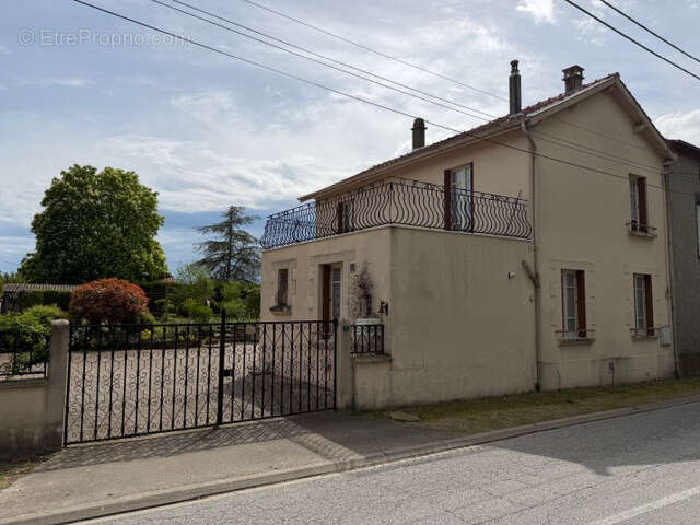 Maison à SAINT-ANDRE-LE-COQ