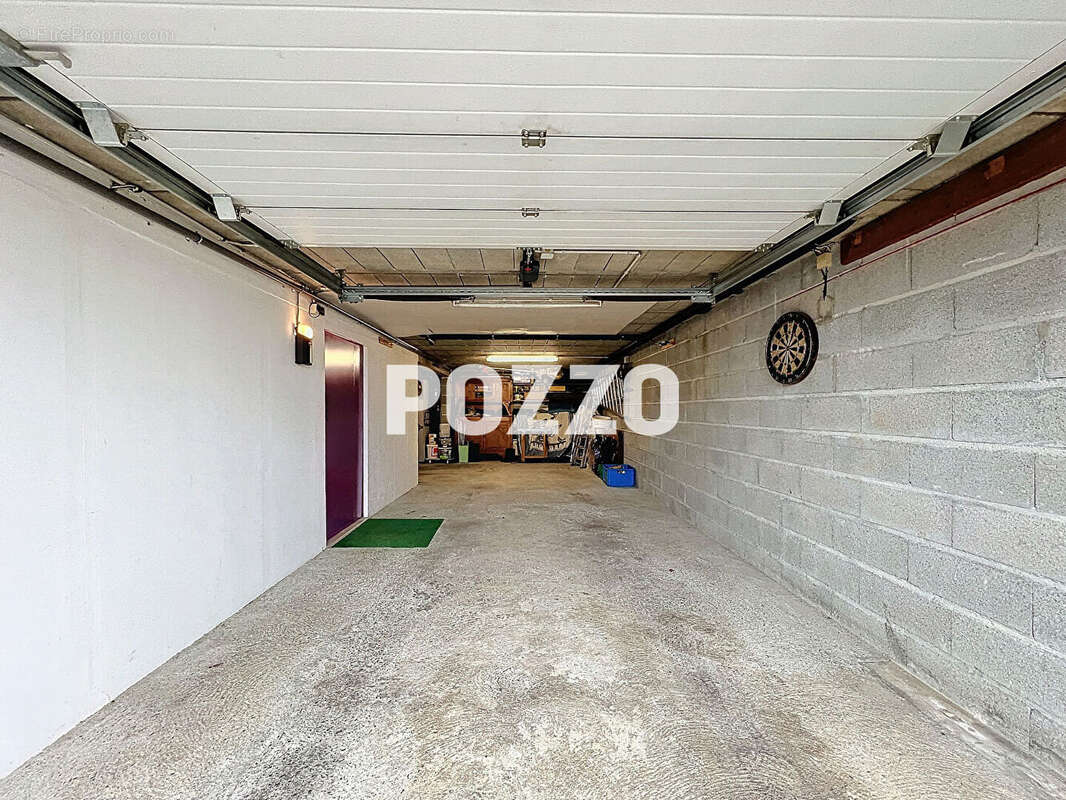 Maison à SAINT-HILAIRE-DU-HARCOUET