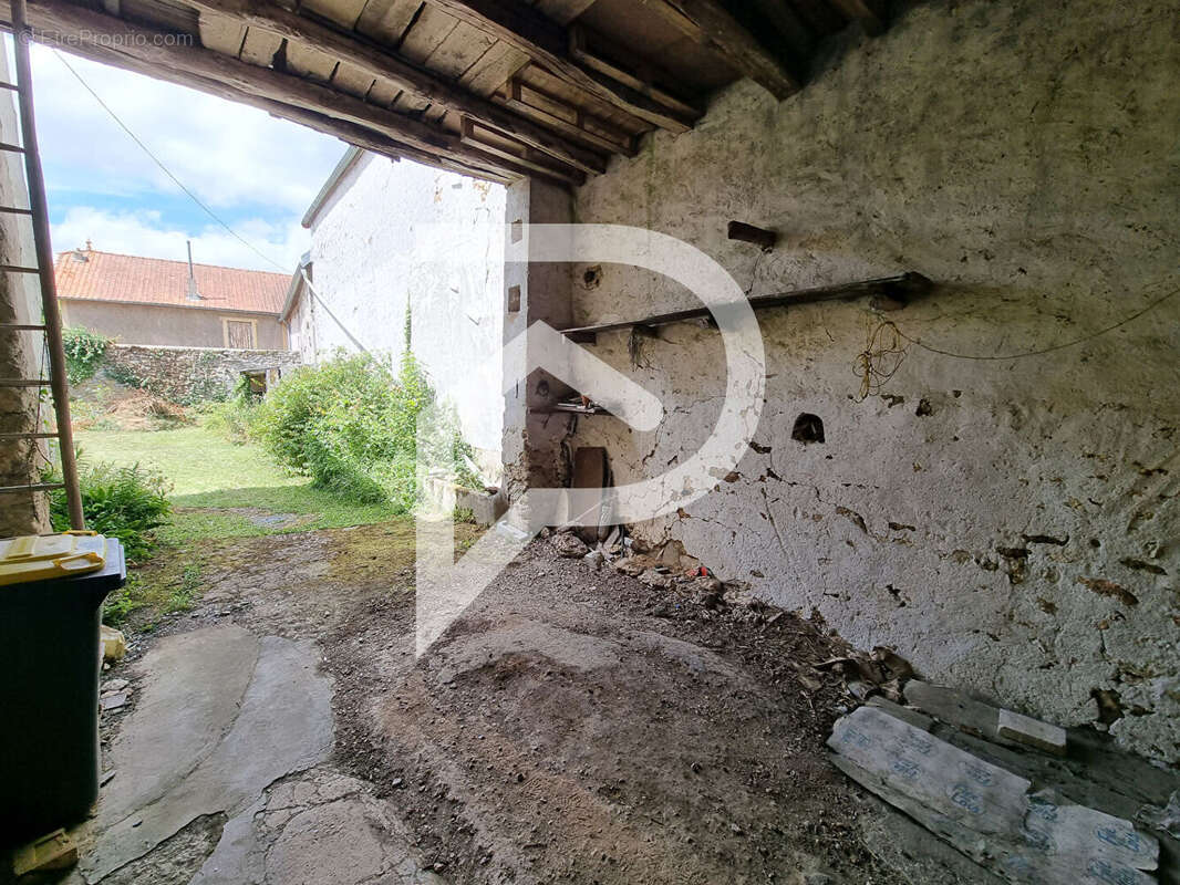 Maison à MEZIERES-SUR-SEINE