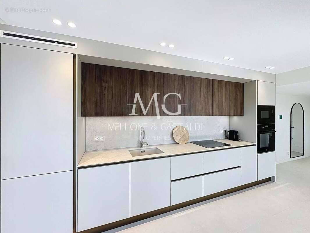 Appartement à LE CANNET