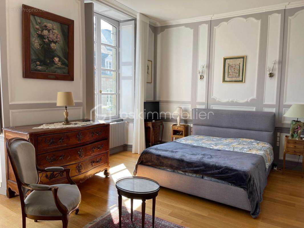 Appartement à FOUGERES