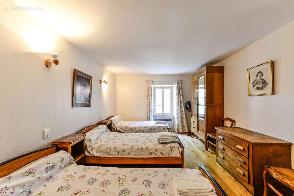 Ensemble immobilier de caractère au cœur d'un village du Minervois - photo 10