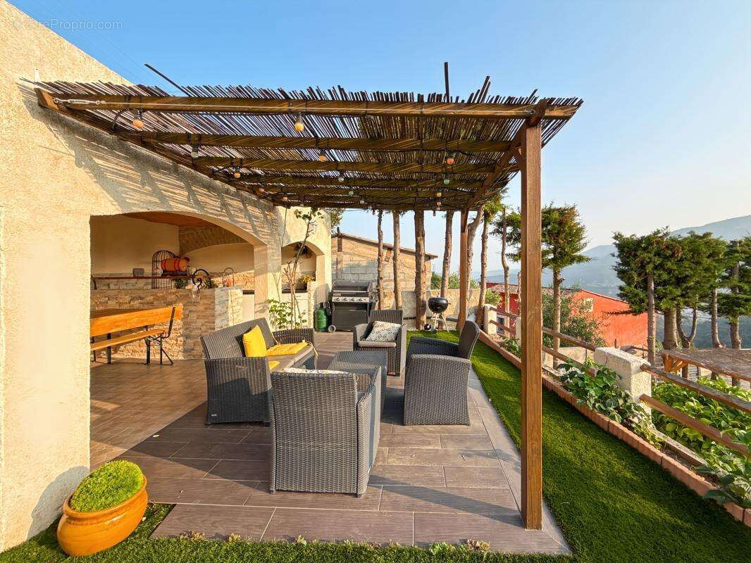 Maison à SAINT-MARTIN-DU-VAR