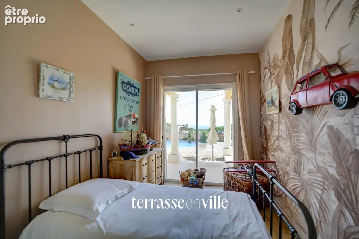 Bandol villa 182 m2 belle vue mer environnement exceptionnel terrain 1200 m2 piscine - photo 12