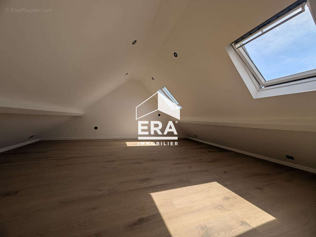 Immeuble de rapport - 3 lots d'habitation - Roubaix - photo 8