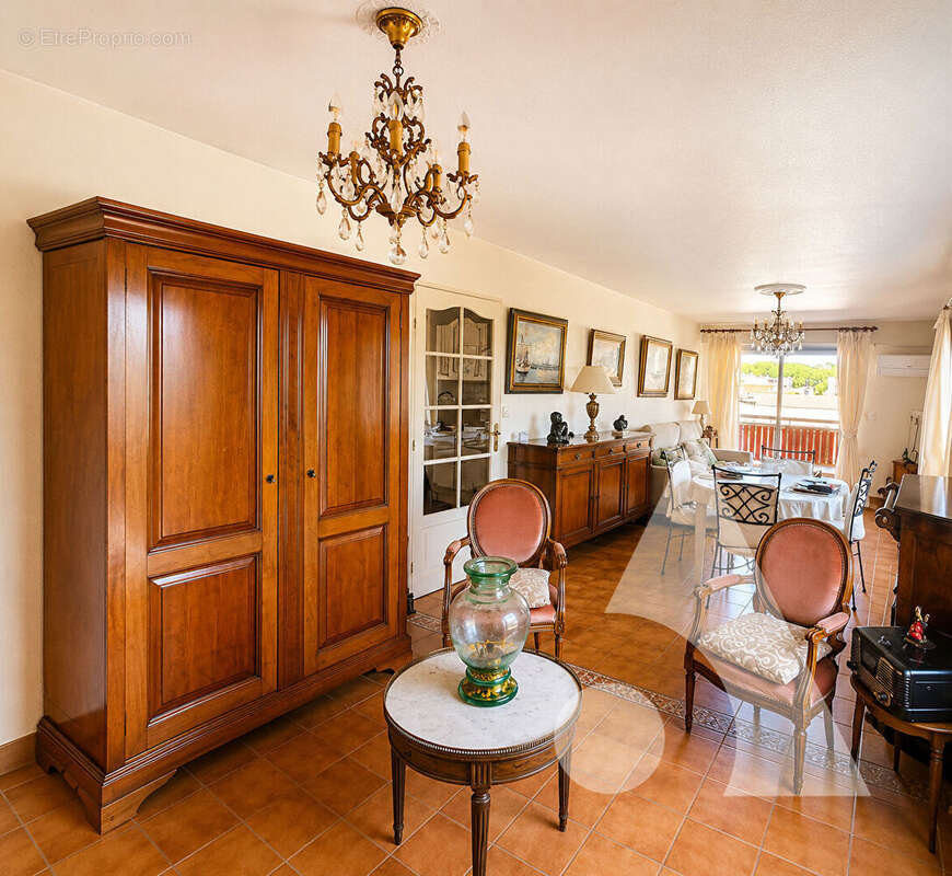 Appartement à FREJUS