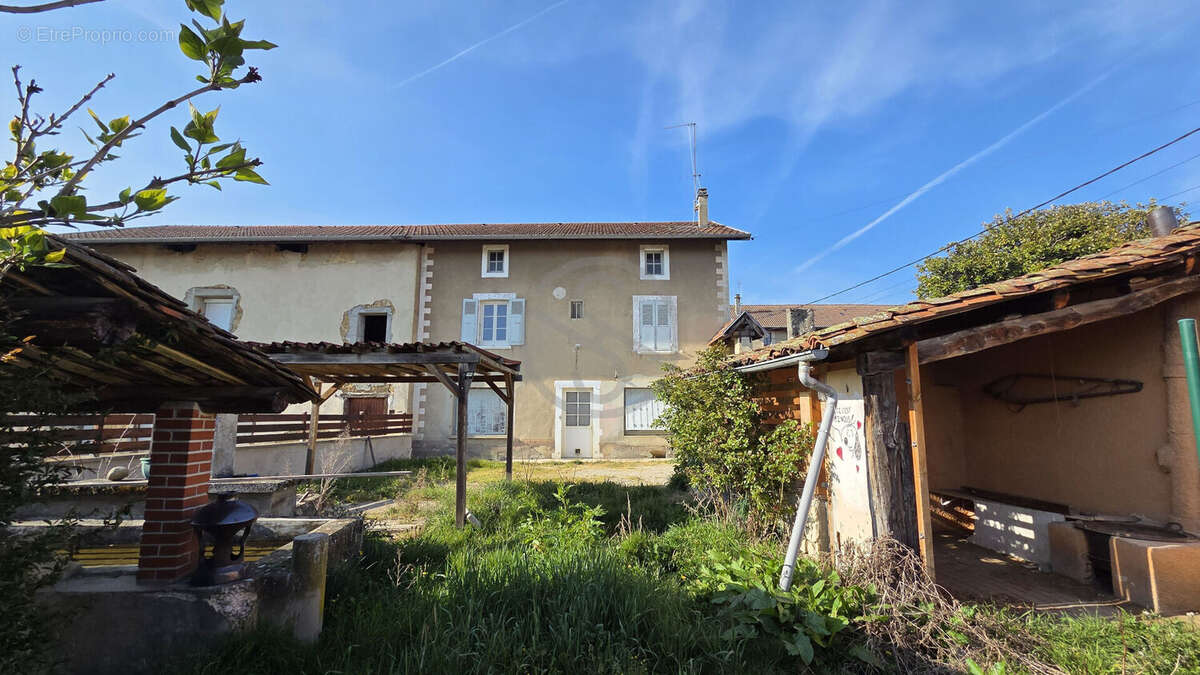 Maison à LA COTE-SAINT-ANDRE