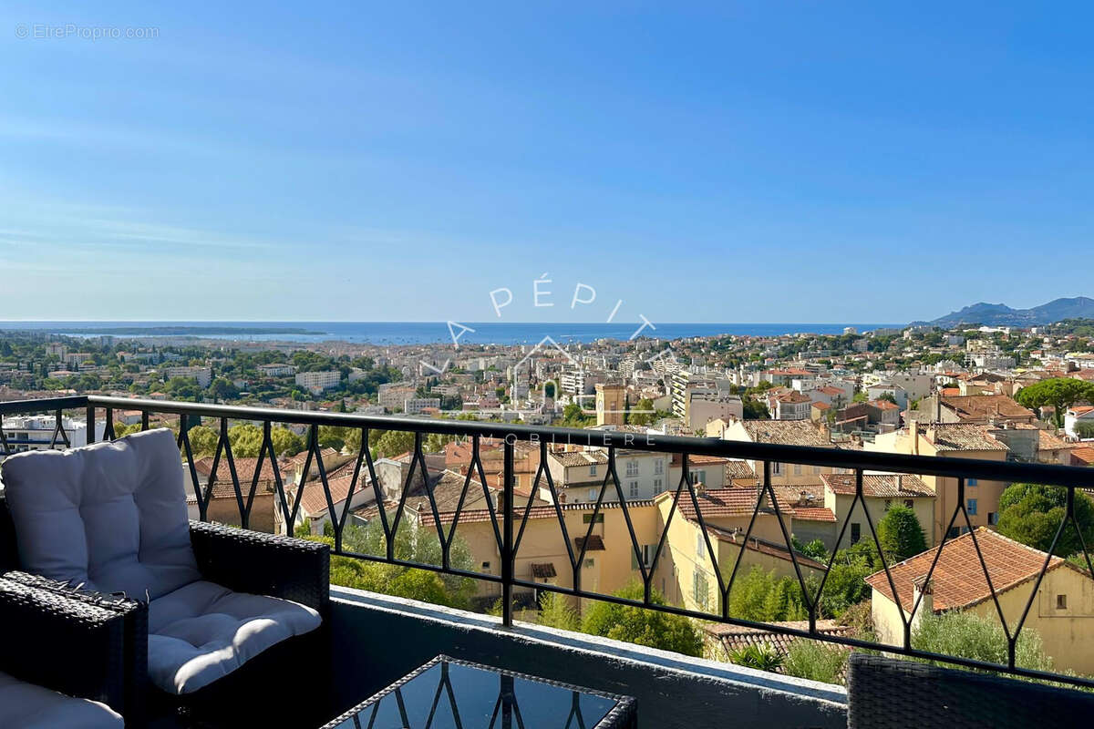 Appartement à LE CANNET