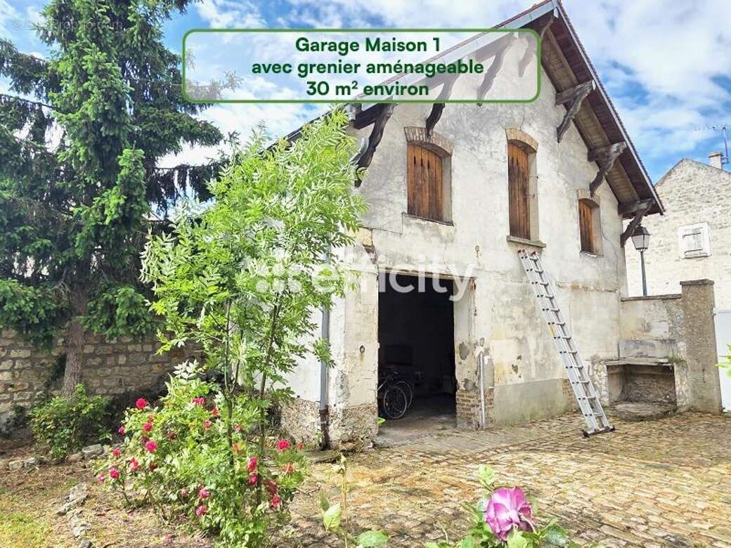 Maison à MARINES