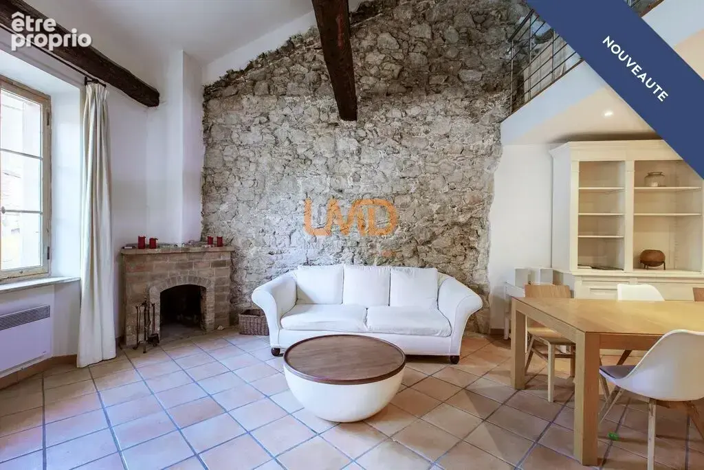 Villefranche-sur-Mer(06) de : Appartement Style loft 100m2 Vue m - photo 3