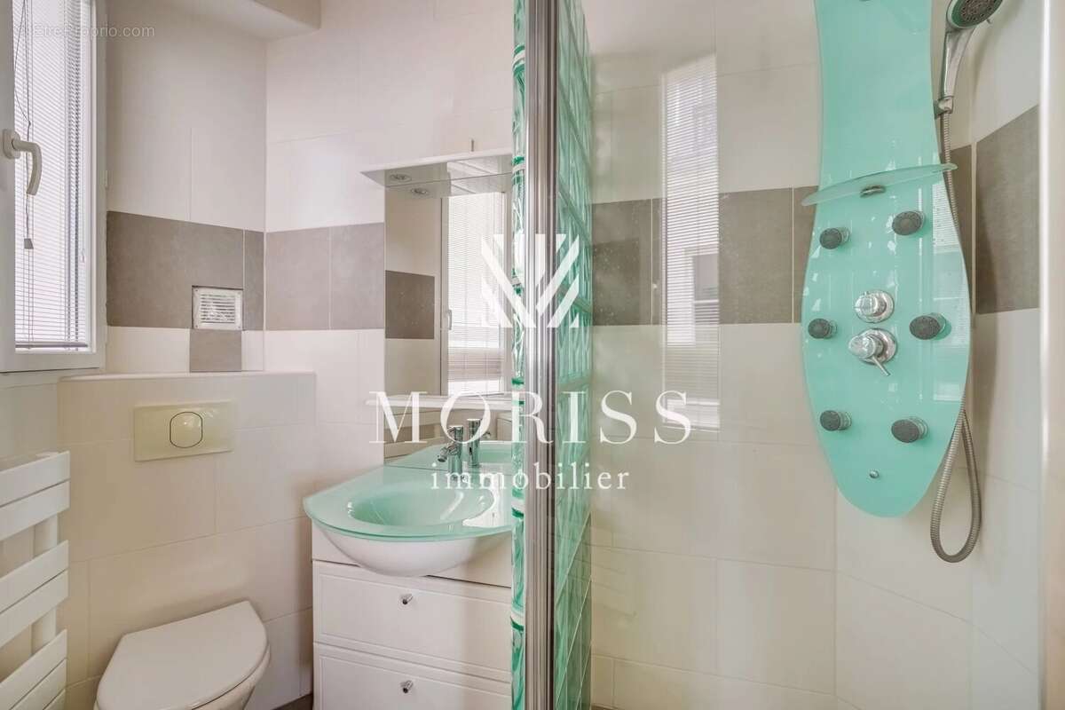 Appartement à PARIS-8E