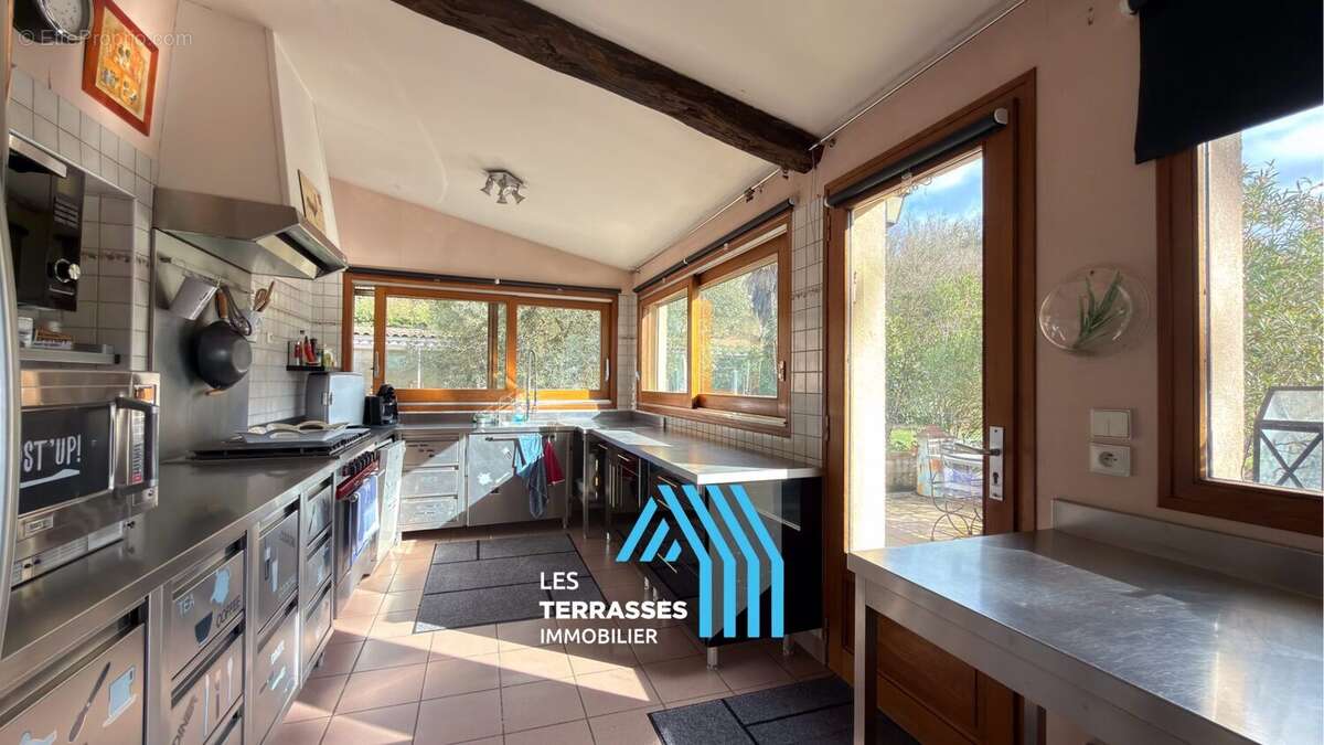 Maison à MIRMANDE