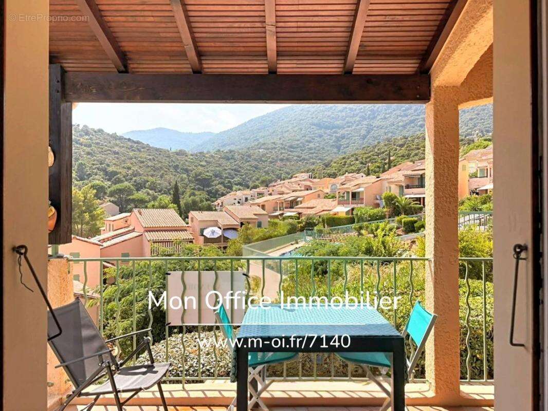 Référence : 7140-les - mazet t3 vue mer & collines dans résidence calme avec piscine à cavalaire sur mer - photo 13
