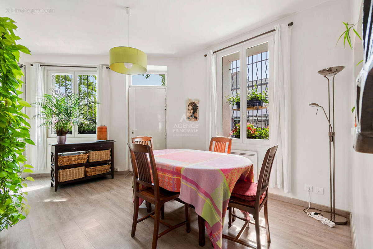 Maison Saint Germain En Laye 4 pièce(s) 93.72m2 - photo 2