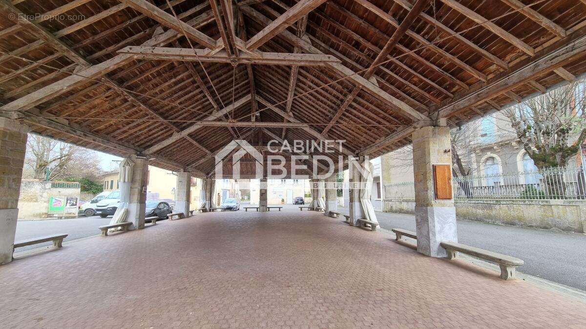 Maison à AURIAC-SUR-VENDINELLE