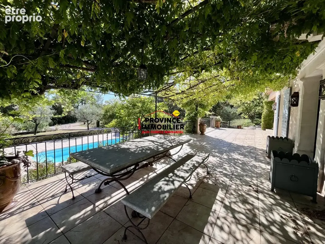 Maison 7 pièces 175 m² à vendre à Suze-La-Rousse (26790) - photo 3