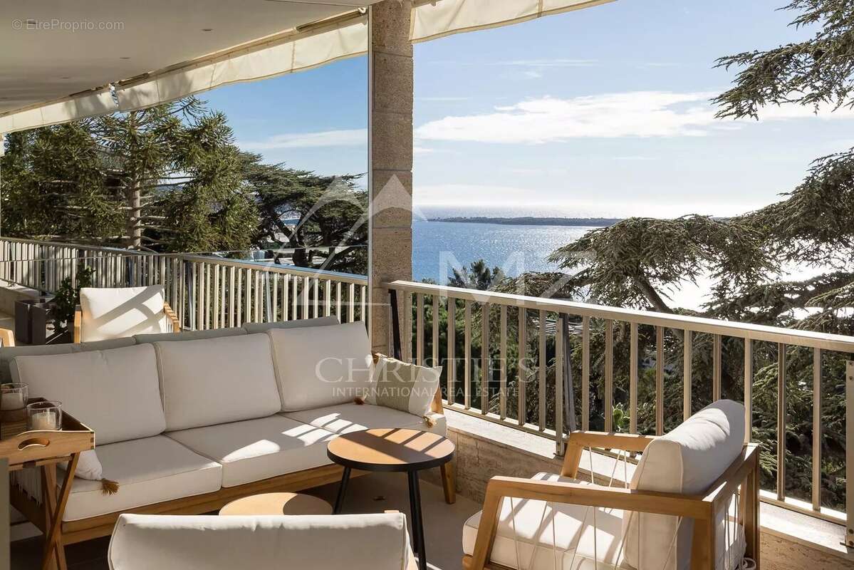 Appartement à CANNES