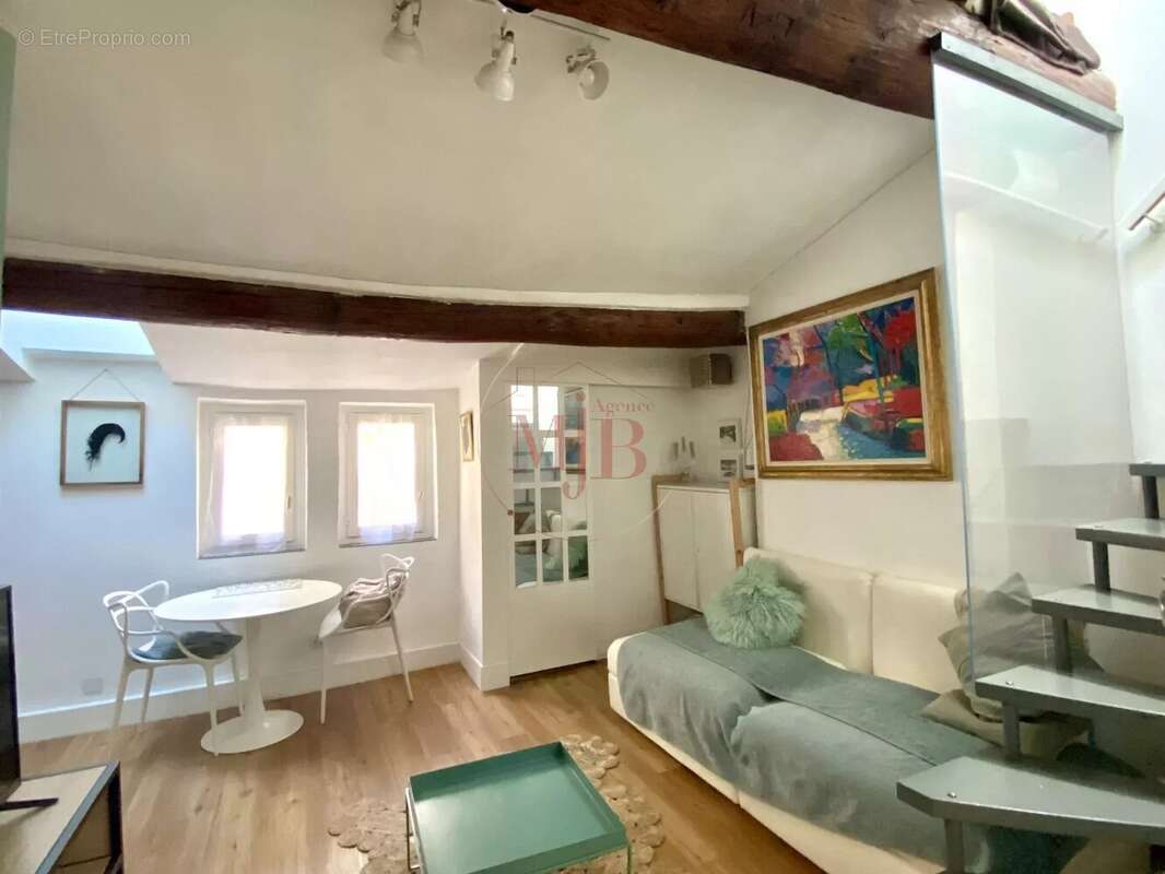 Appartement à AIX-EN-PROVENCE