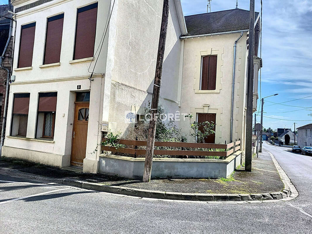 Maison Chauny 9 pièce(s) 154 m² - photo 2