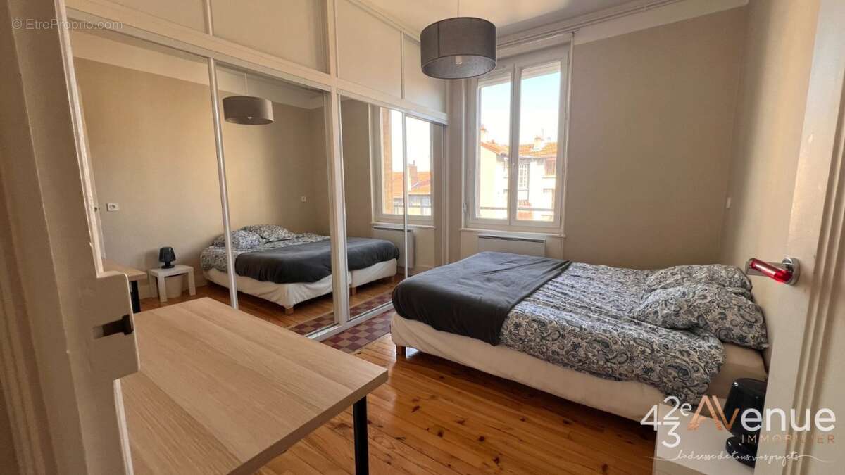 Appartement à SAINT-ETIENNE