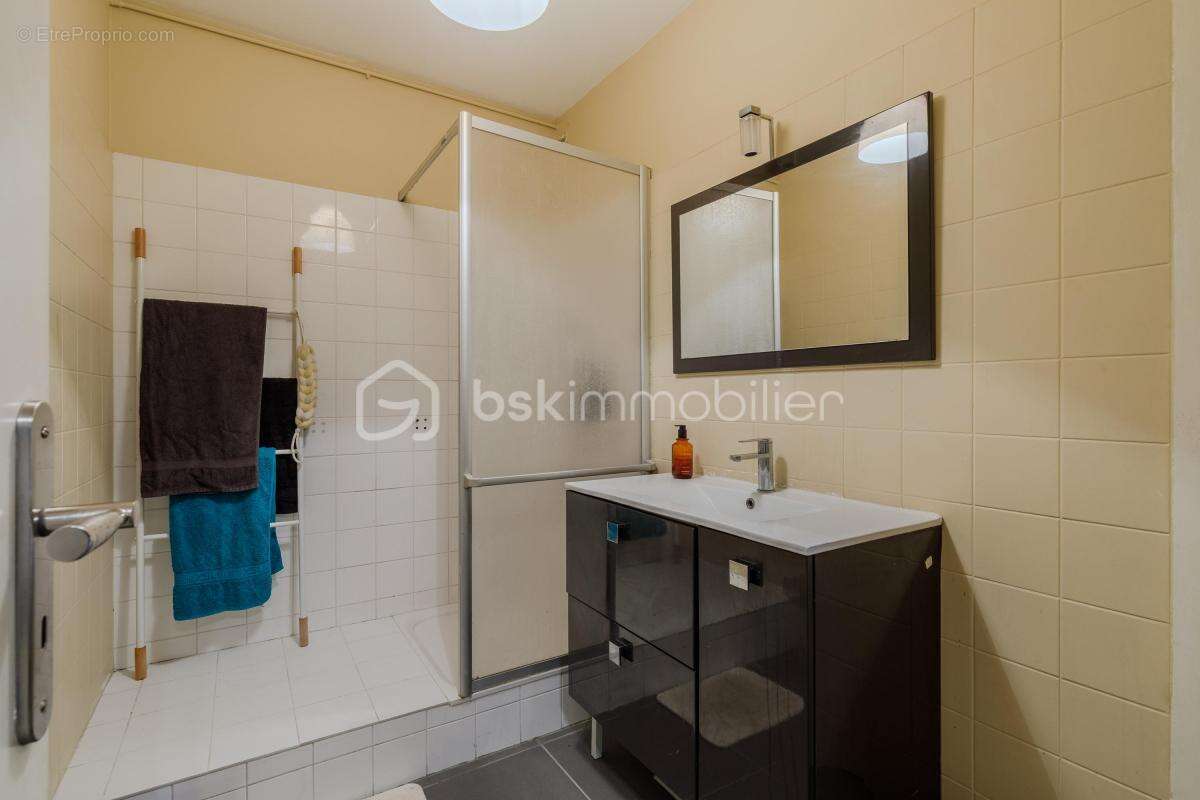 Appartement à LYON-8E