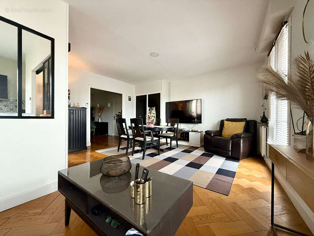 Appartement à SURGERES