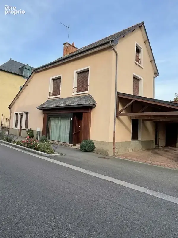 Au coeur du centre bourg historique de saint gregoire - photo 7