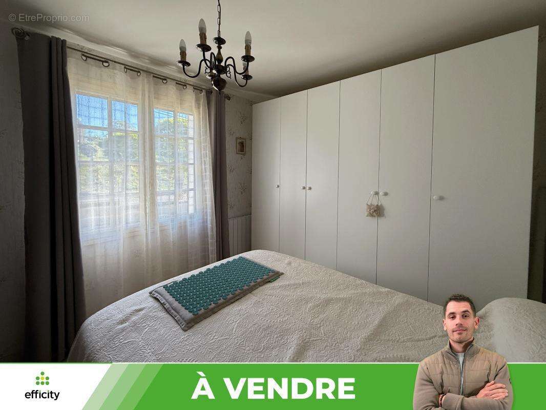 Maison 112 m² à Lizant  - photo 9