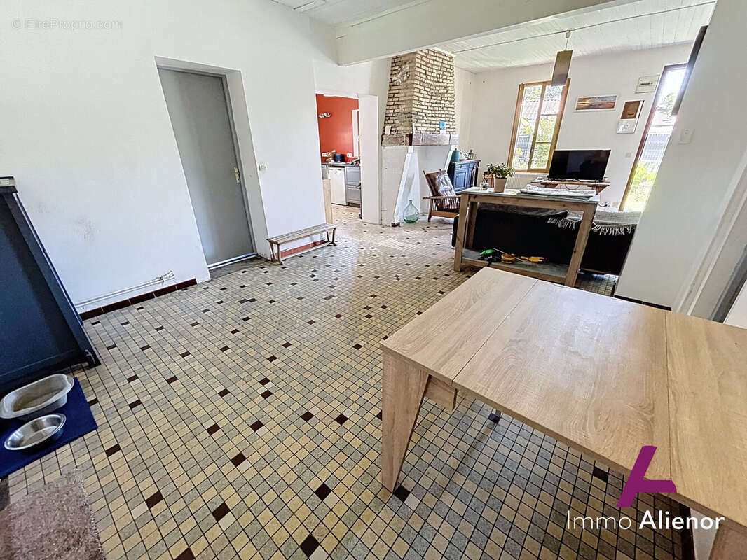 Maison à BELIN-BELIET