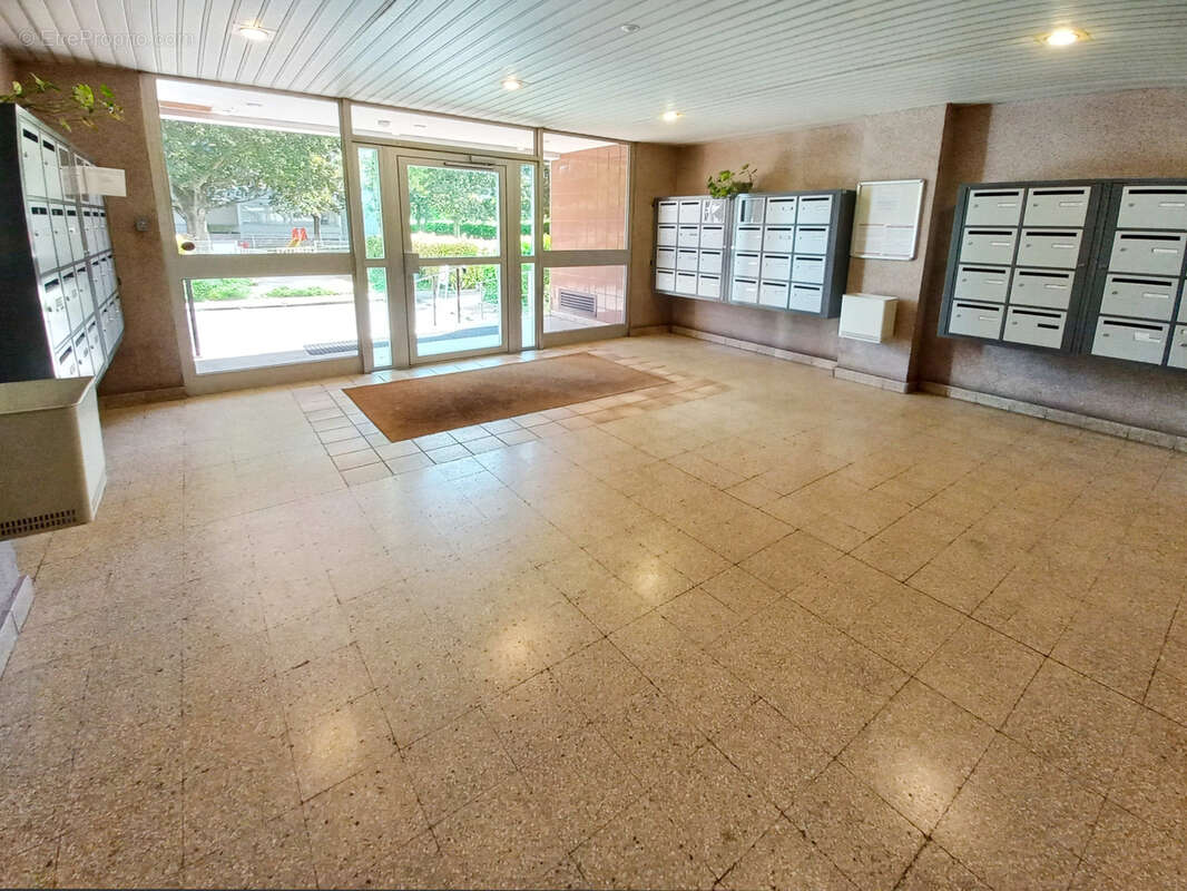 .2 pièces clair avec balcon et loggia   10 min du Mo Créteil?Préfecture - photo 10