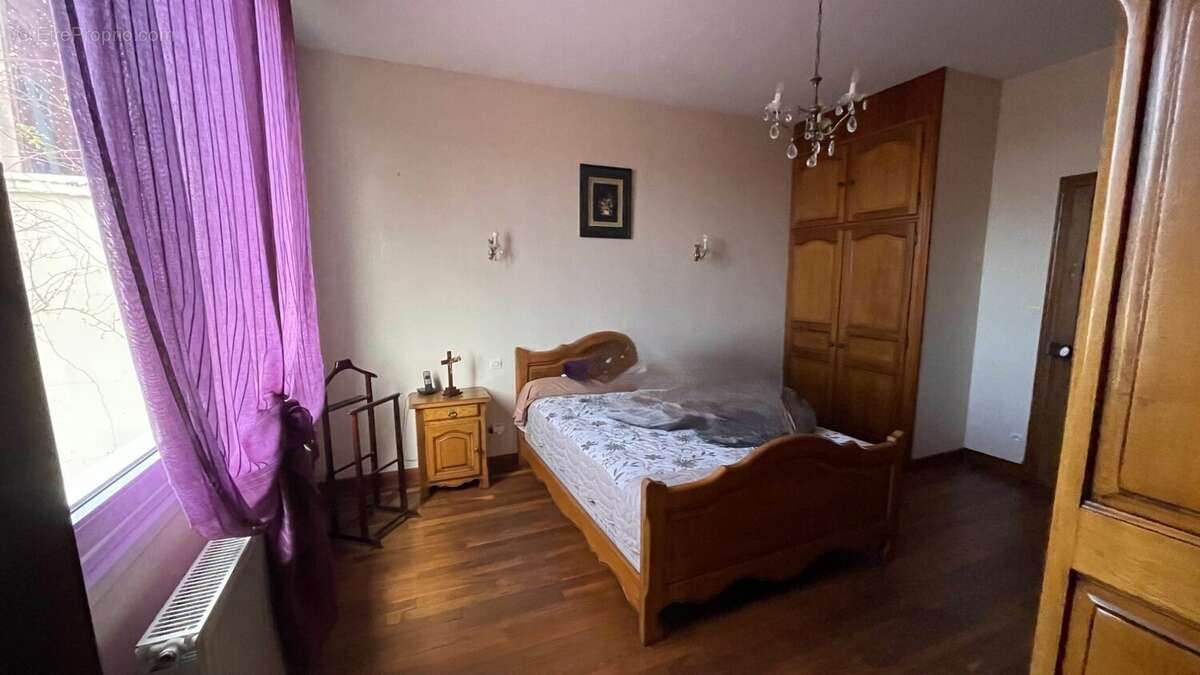 Maison à MESNIL-SAINT-NICAISE