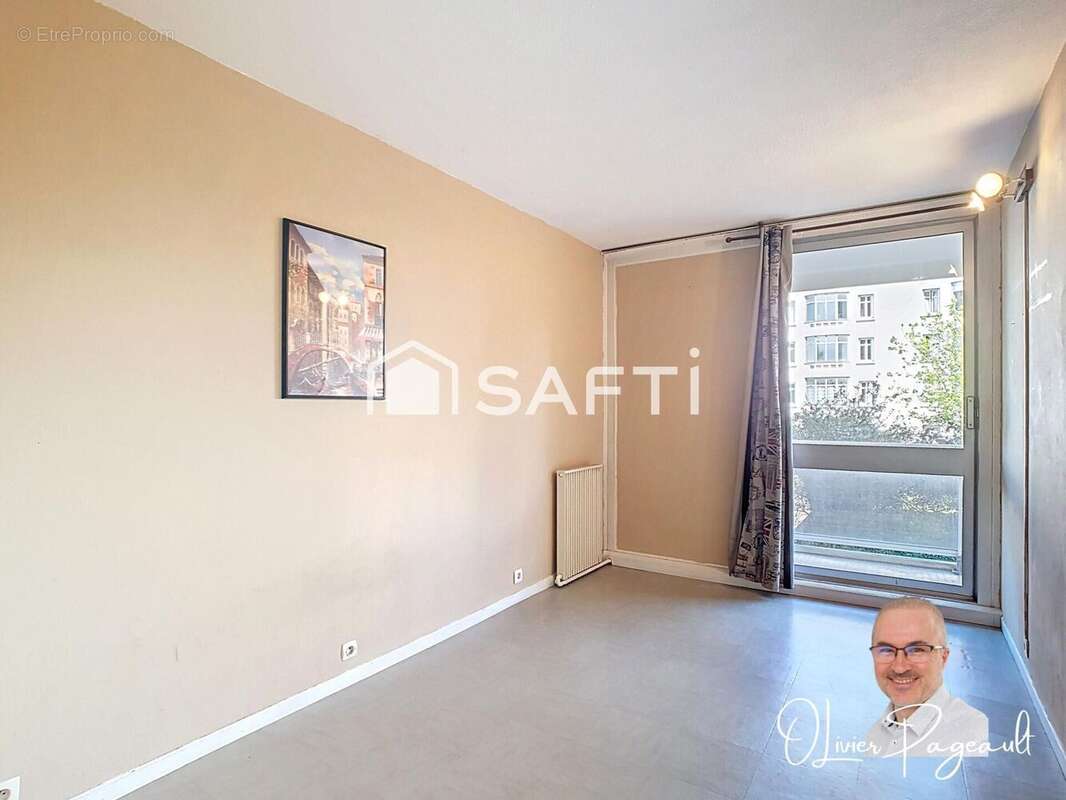 Photo 6 - Appartement à LYON-8E