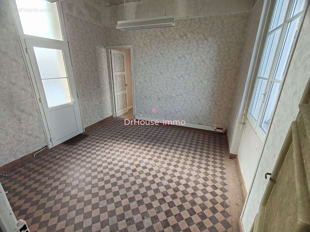 Maison 50 m² à Chatellerault  - photo 3