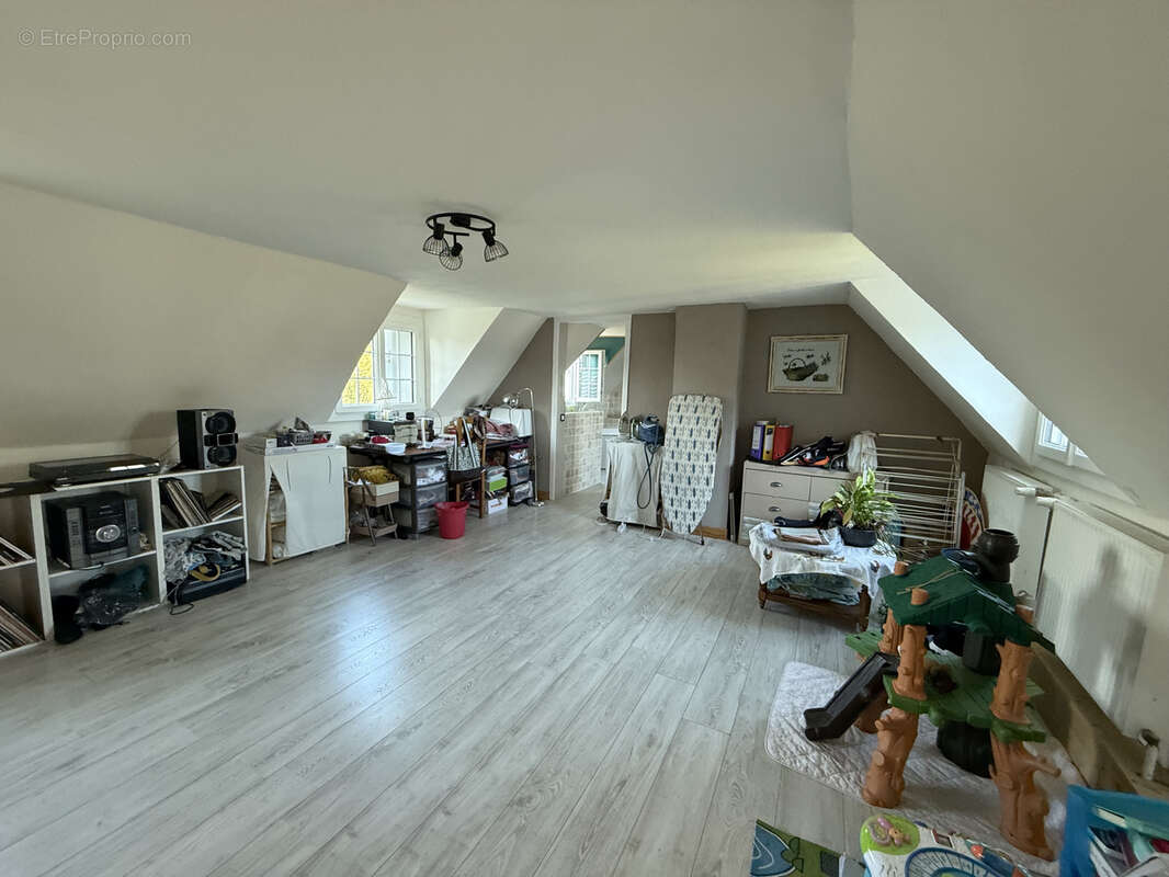 Maison à FORMERIE