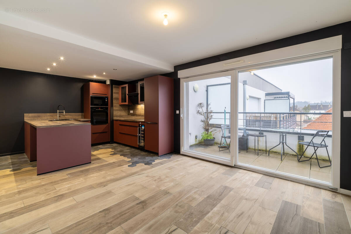 Appartement à AMNEVILLE