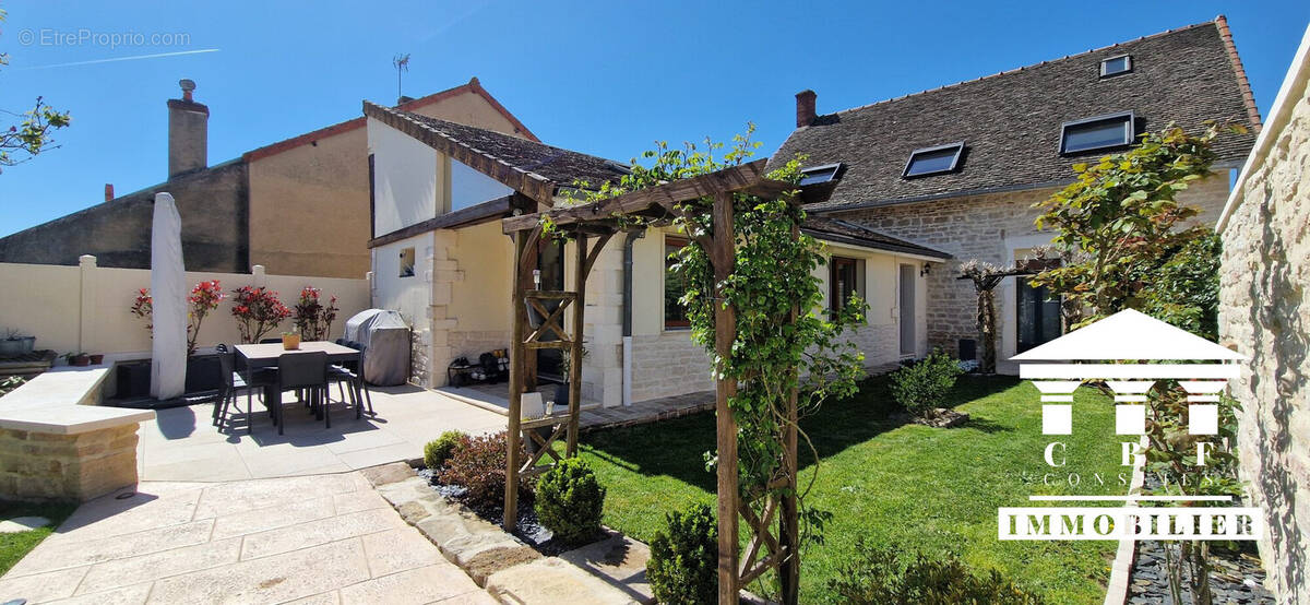 Maison à SAINT-MARCEL