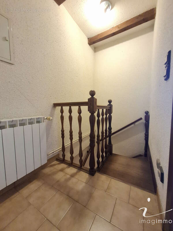 Rare maison de village de type 4 avec cours et garage de 60 m2 ! - photo 15