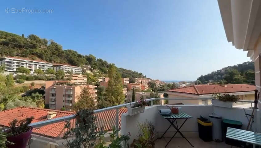 Appartement à ROQUEBRUNE-CAP-MARTIN