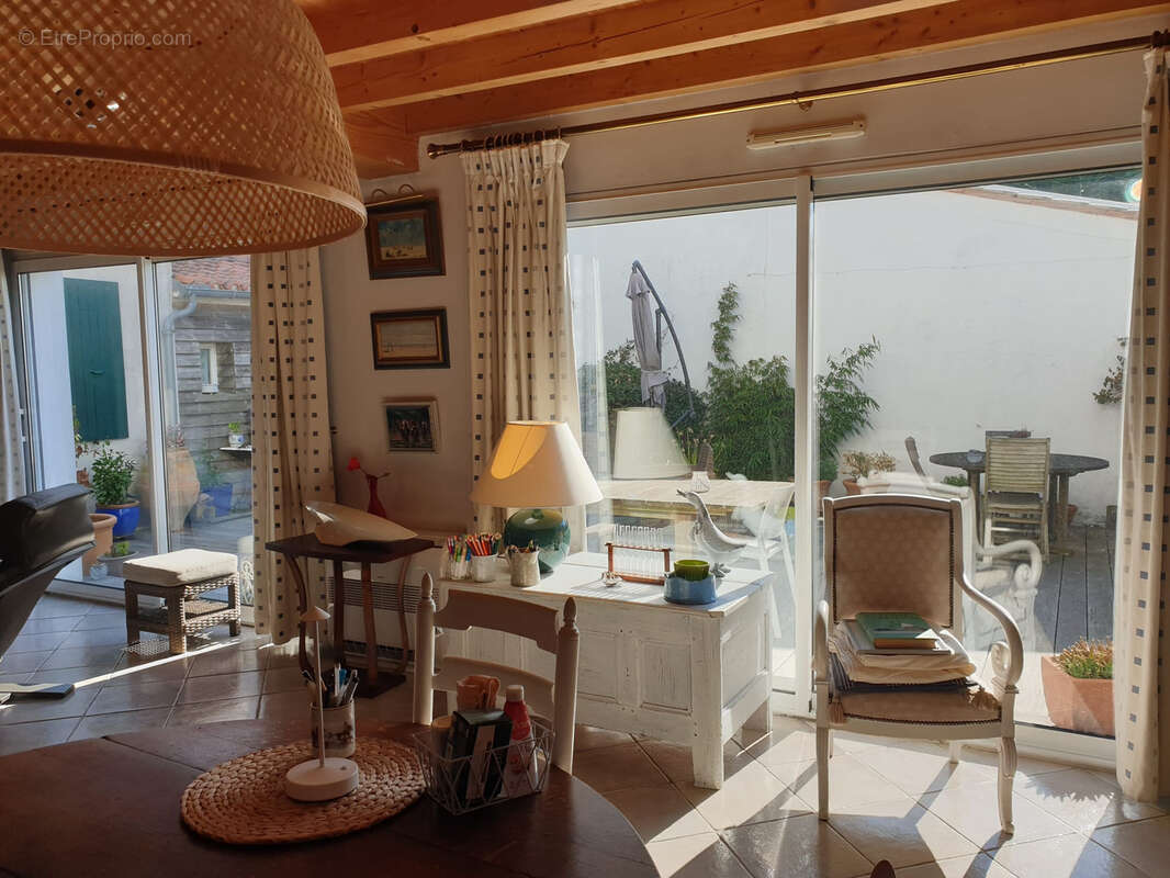 Maison à SAINT-CLEMENT-DES-BALEINES