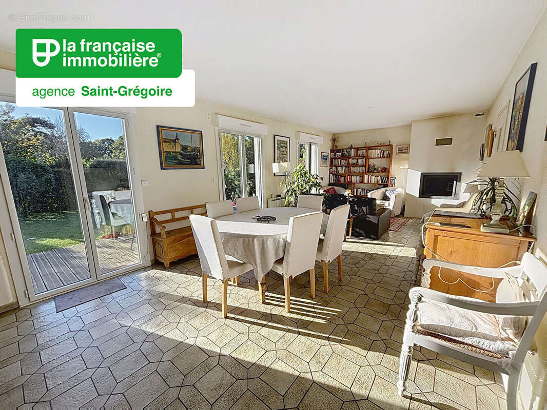 Maison à MONTGERMONT