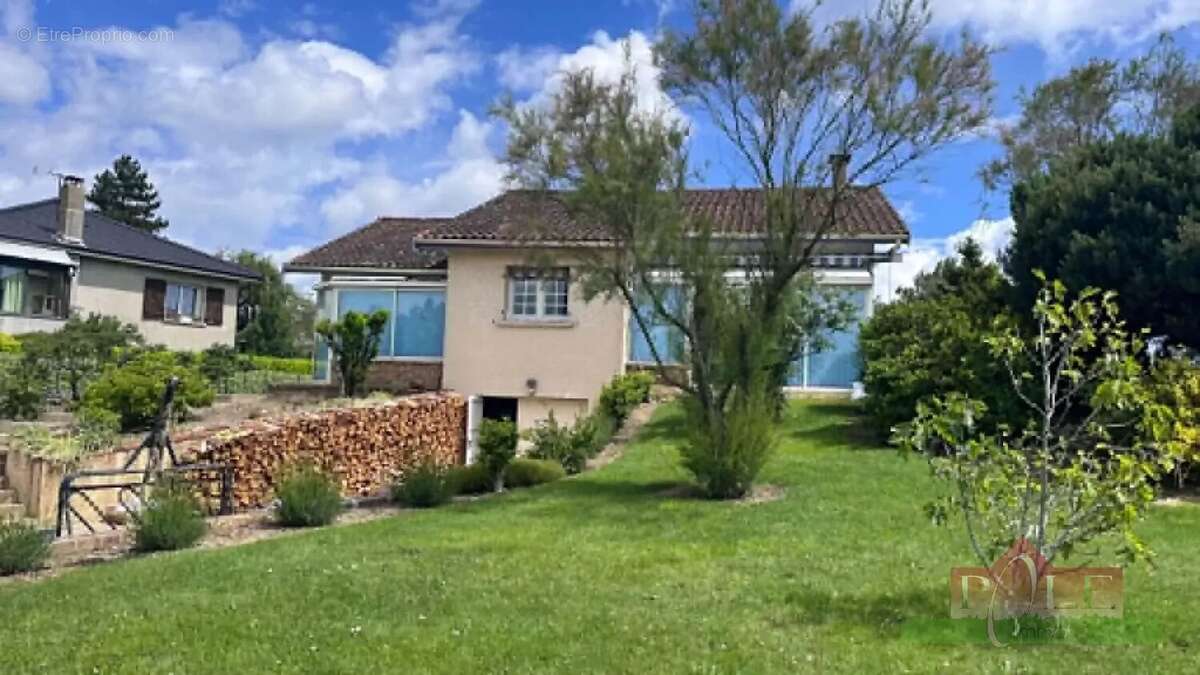 Maison à MOISSIEU-SUR-DOLON