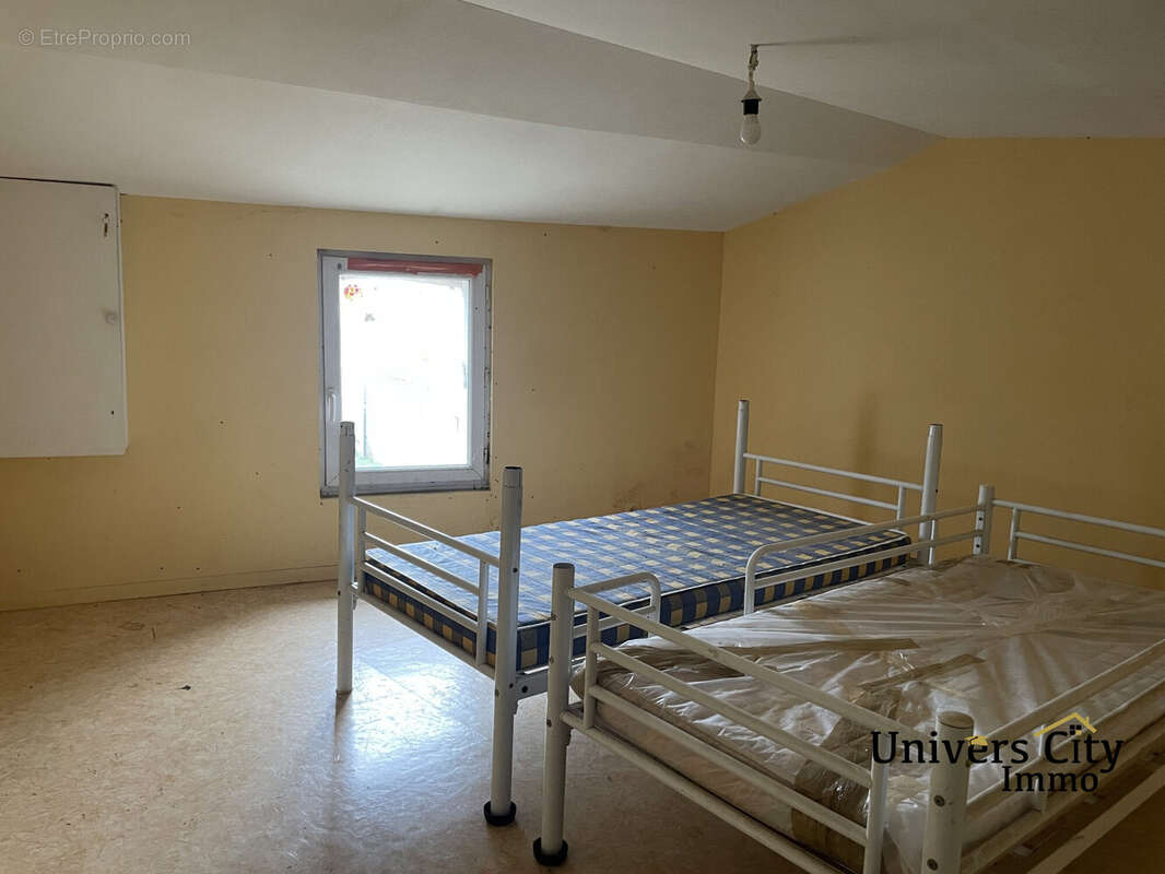 Maison à SAINT-COLOMBAN