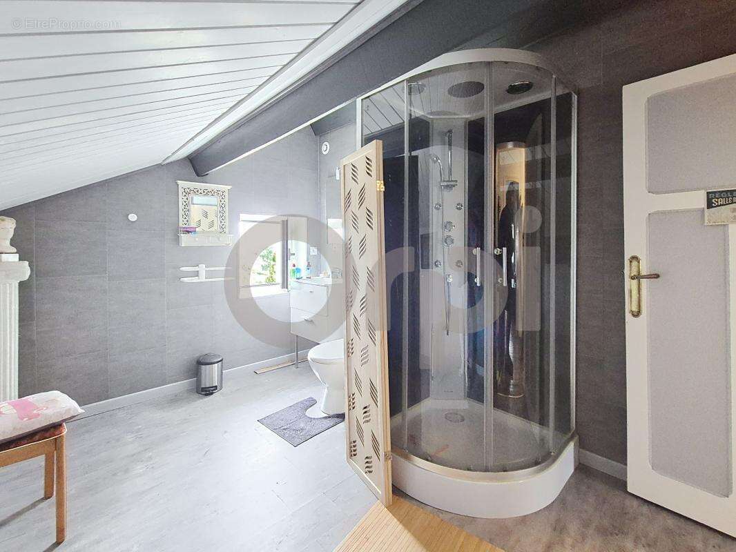 Maison à BEAUREGARD-DE-TERRASSON