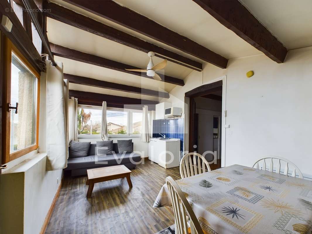 Villa 5 pièces de 157 m² avec piscine de 67 m² et terrain de 135 - photo 9