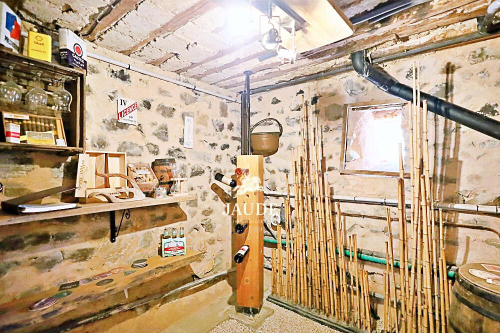 Maison à USSON