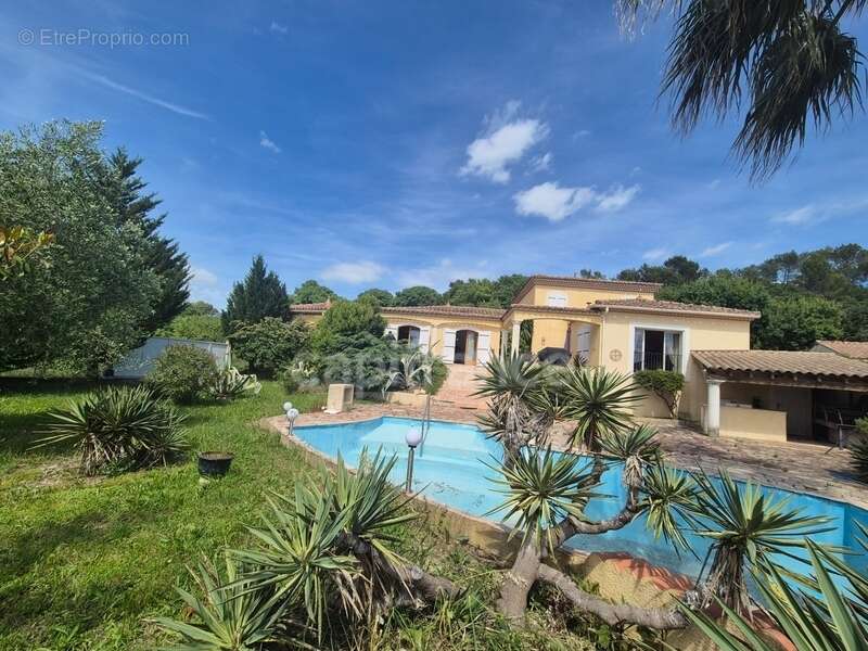 Maison à QUISSAC
