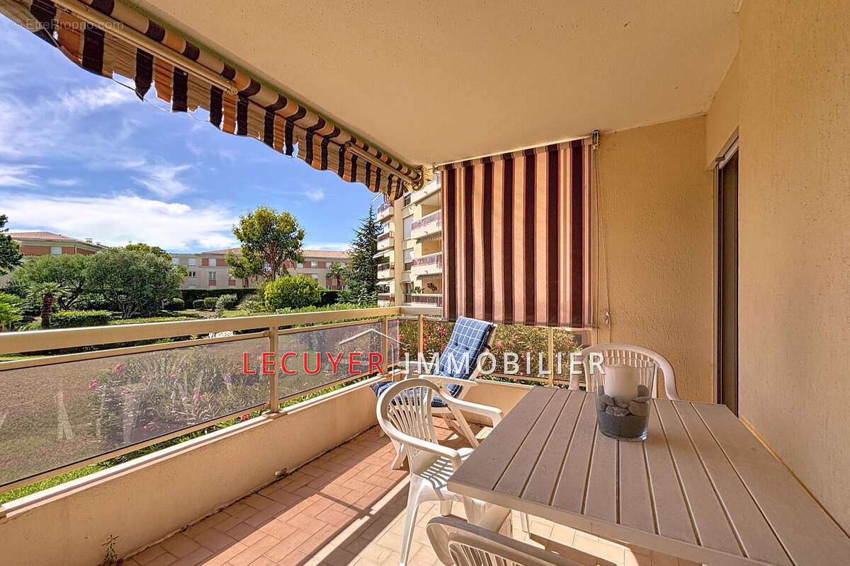 Appartement à VALLAURIS
