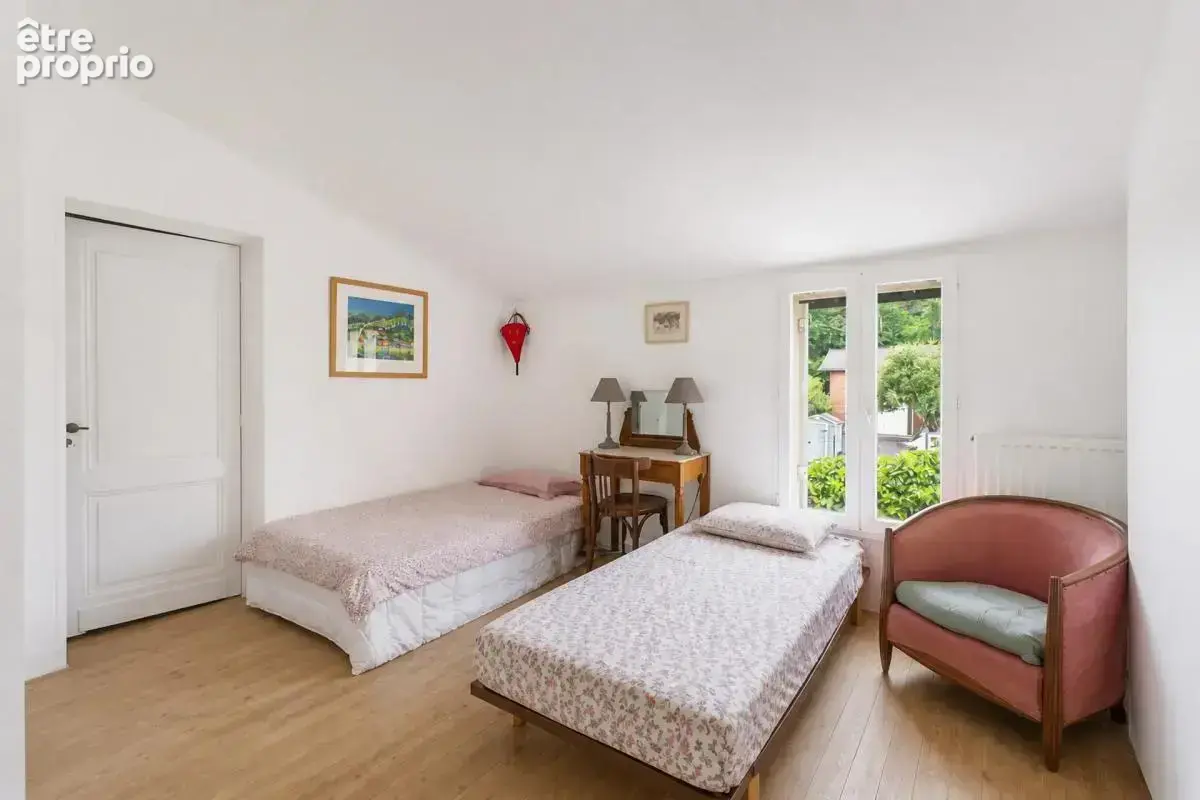 Maison avec Piscine à Saint-Caprais-de-Bordeaux - photo 12