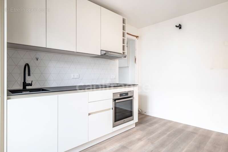 Appartement à PARIS-19E
