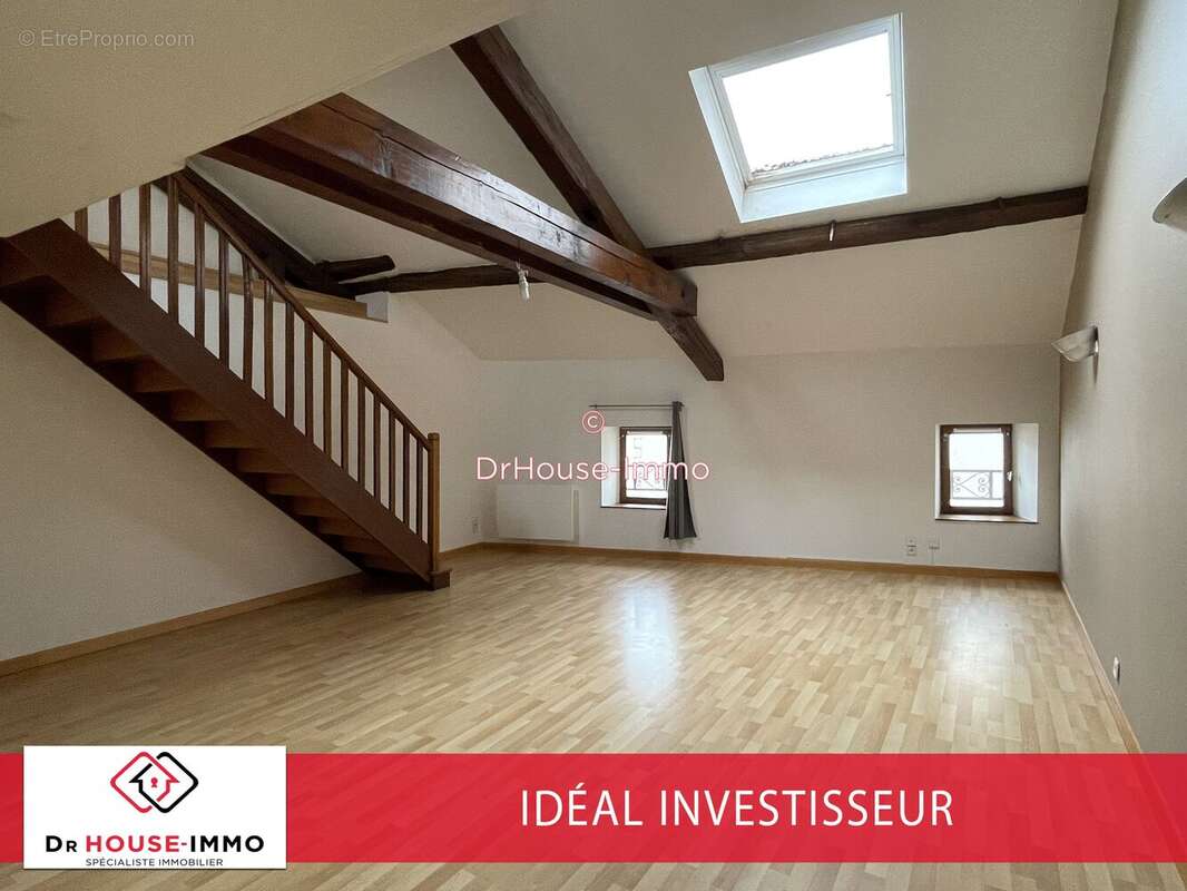 Appartement 257 m² à Darney  - photo 6
